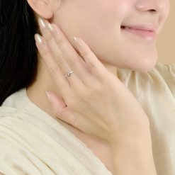 Nhẫn đính đá